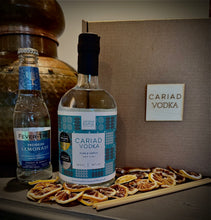 Load image into Gallery viewer, Cariad Pure & Simple Welsh Vodka 500ml Gift box
