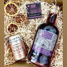 Load image into Gallery viewer, Blackcurrant Gin Gift Box 500ml
